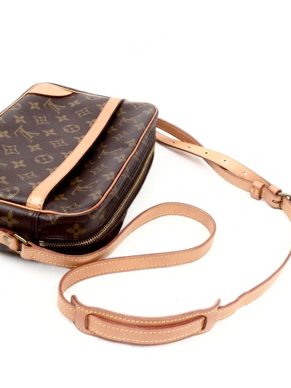 Louis Vuitton very good